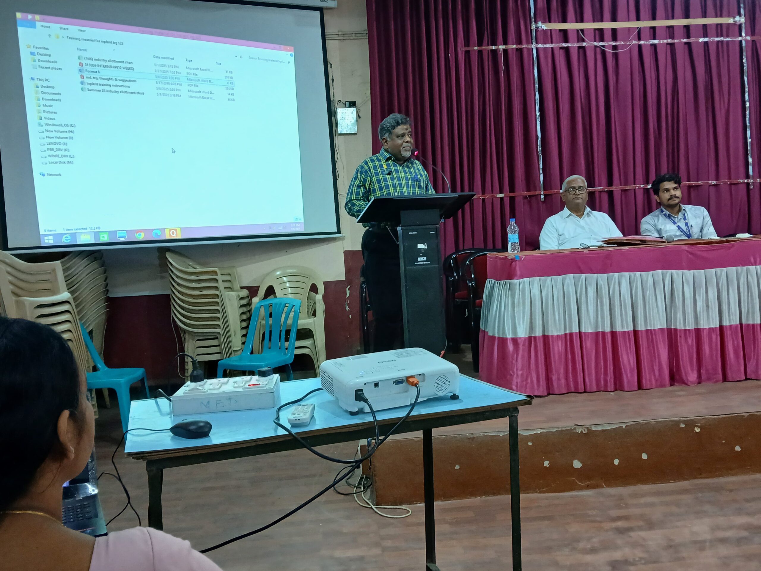 Summer 2025 industrial internship guidance seminar